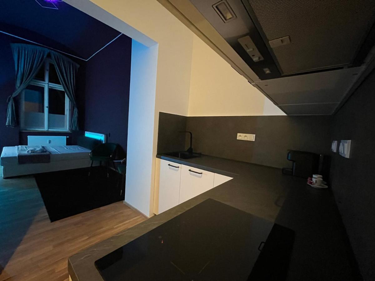 Spa Spa Apartments Vysehrad Prag Exteriör bild