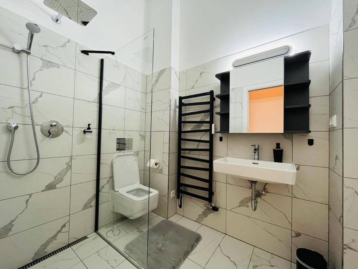 Spa Spa Apartments Vysehrad Prag Exteriör bild